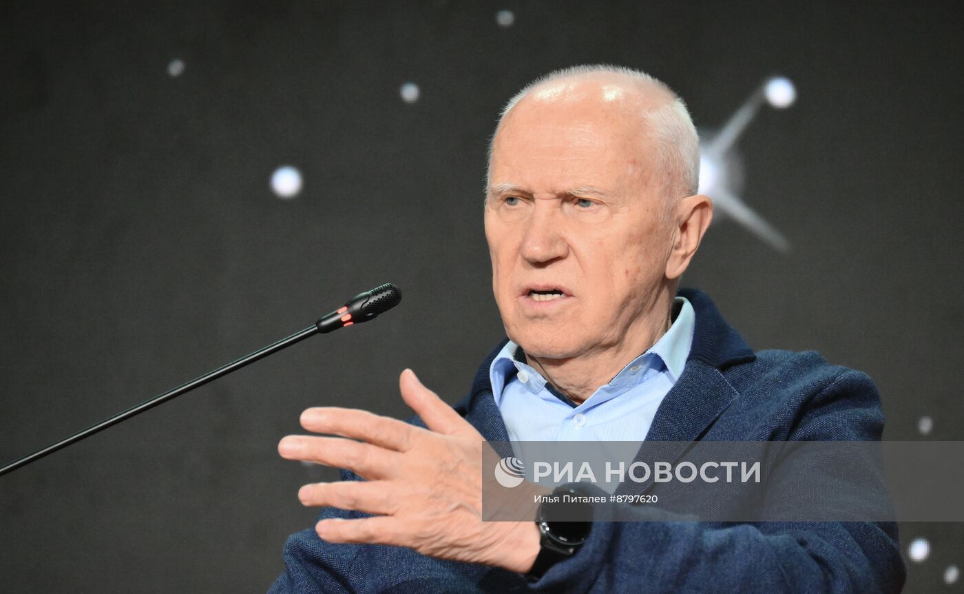 Симпозиум "Создавая будущее". Чистая энергетика будущего