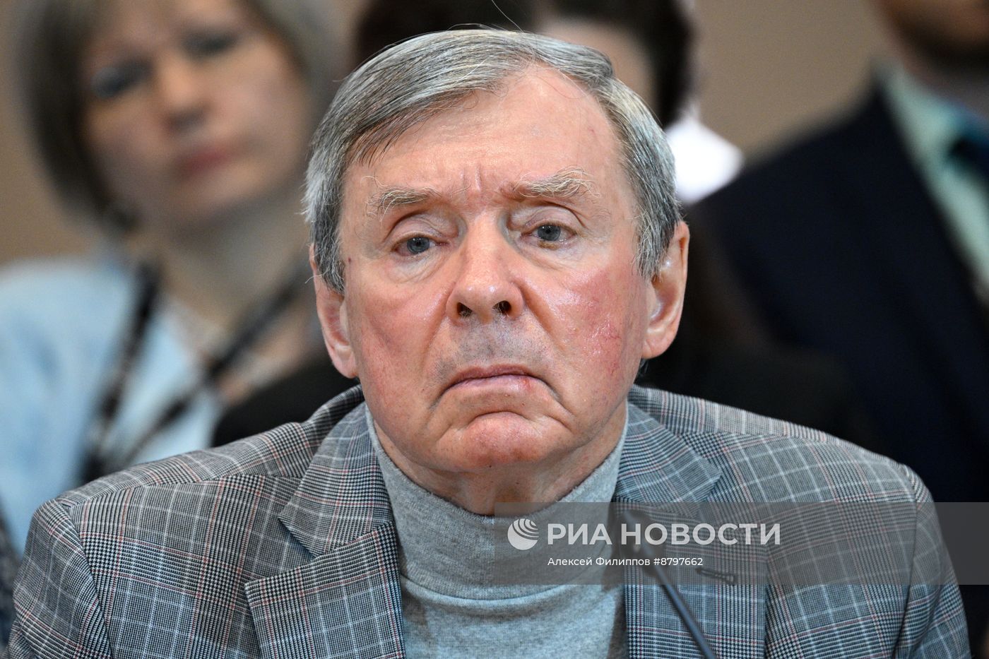 Симпозиум "Создавая будущее". Ученый будущего