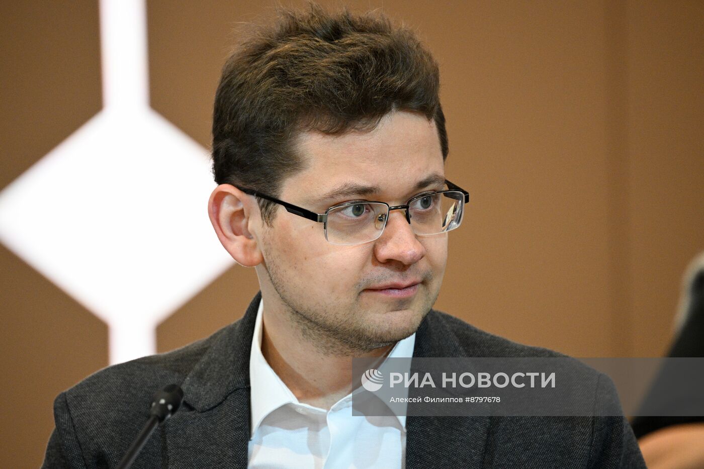 Симпозиум "Создавая будущее". Ученый будущего