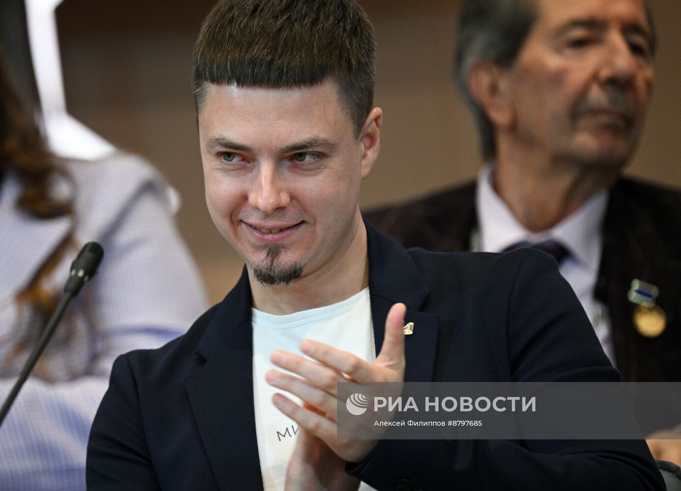 Симпозиум "Создавая будущее". Ученый будущего