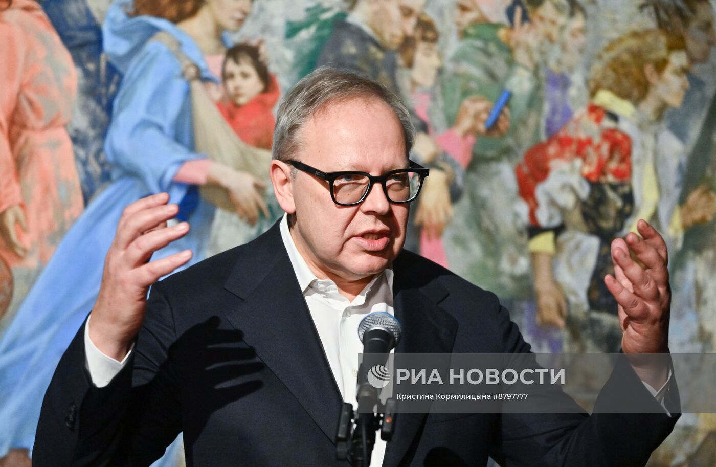 Симпозиум "Создавая будущее". Торжественное открытие выставки "Наследие для будущего"