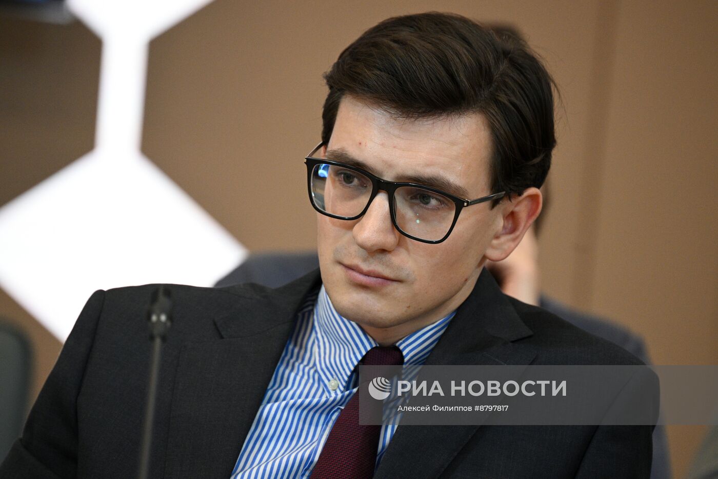 Симпозиум "Создавая будущее". Ученый будущего