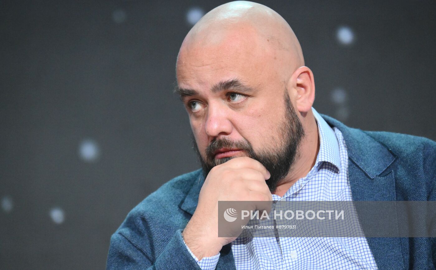 Симпозиум "Создавая будущее". Как долголетие изменит общество? Социальные и культурные последствия демографических изменений