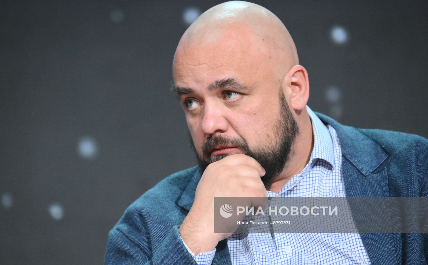 Симпозиум "Создавая будущее". Как долголетие изменит общество? Социальные и культурные последствия демографических изменений