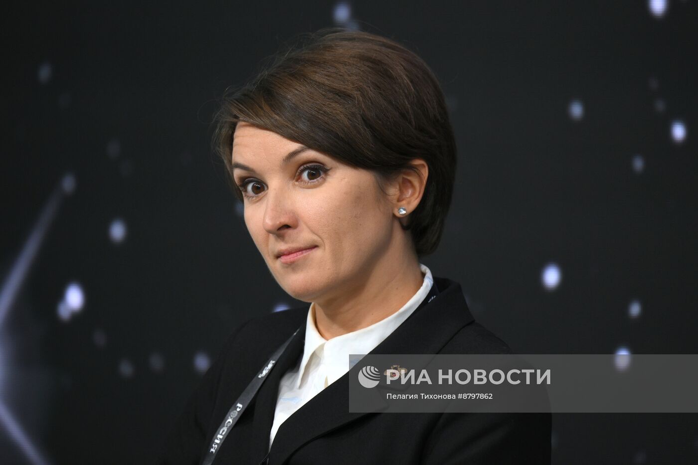 Симпозиум "Создавая будущее". Опыт прошлого в контурах будущего