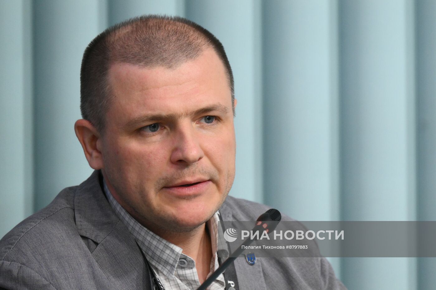 Симпозиум "Создавая будущее". Опыт прошлого в контурах будущего