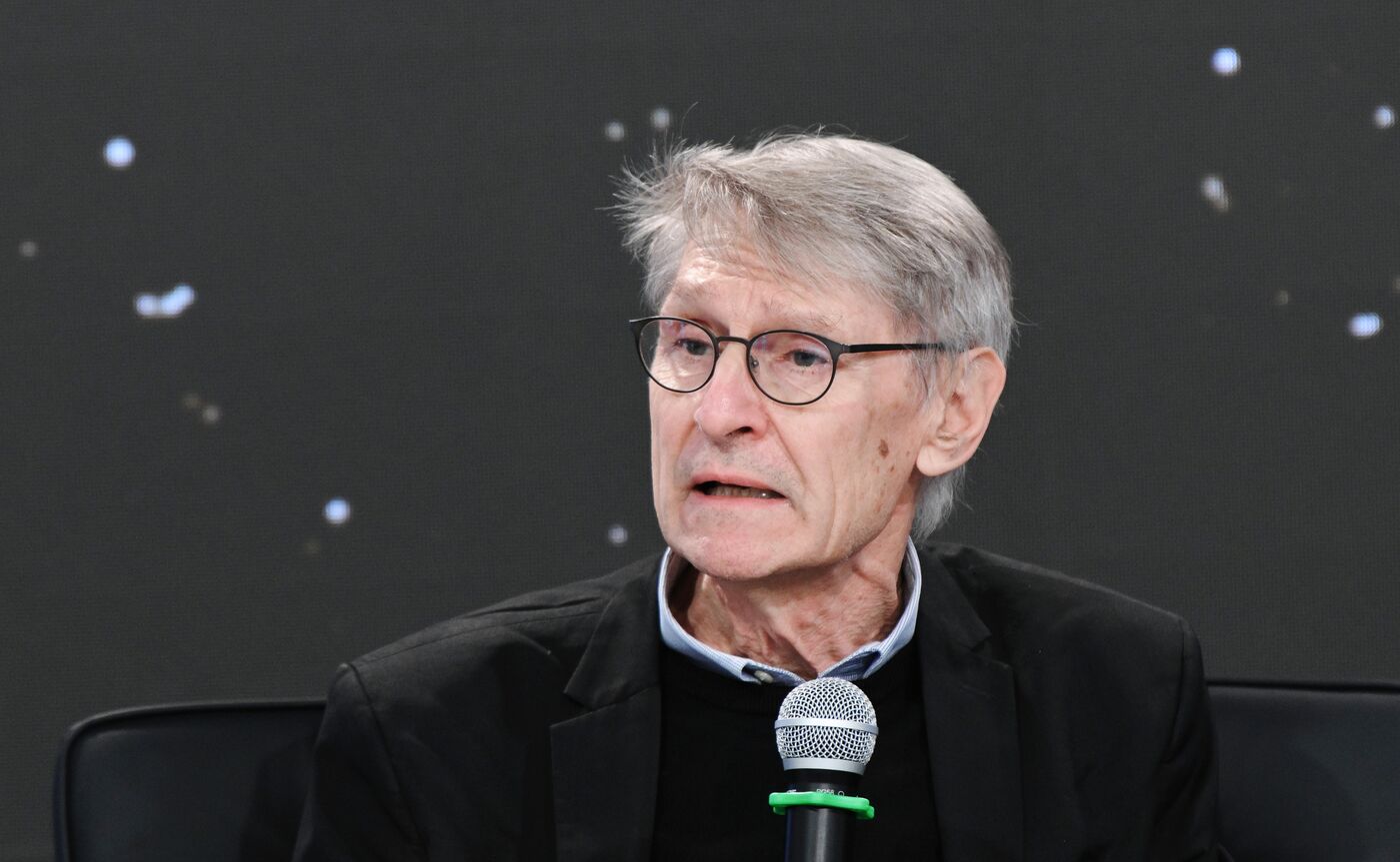 Симпозиум "Создавая будущее". Проектирование будущего: архитектура авангарда