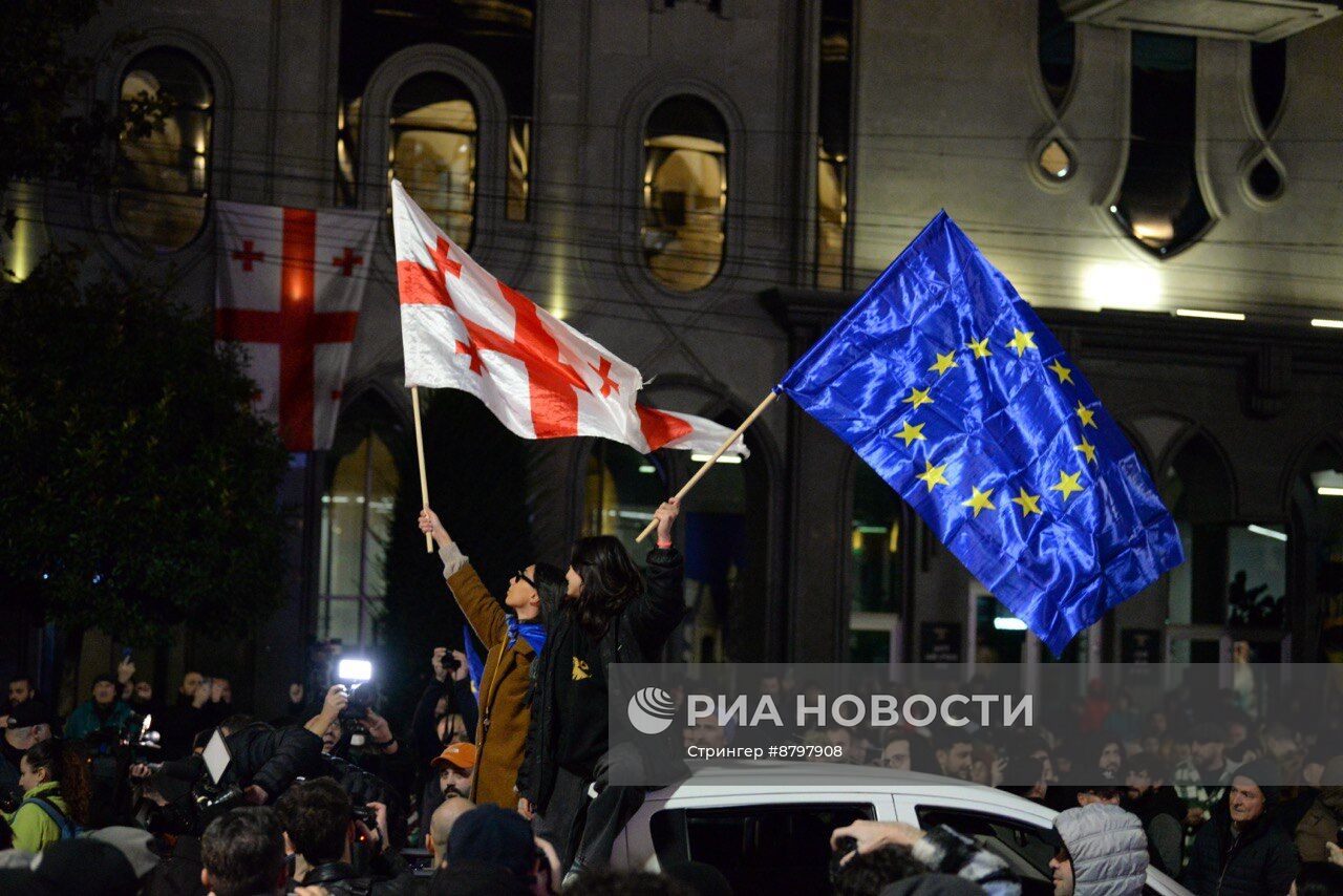 Акция протеста оппозиции в Тбилиси