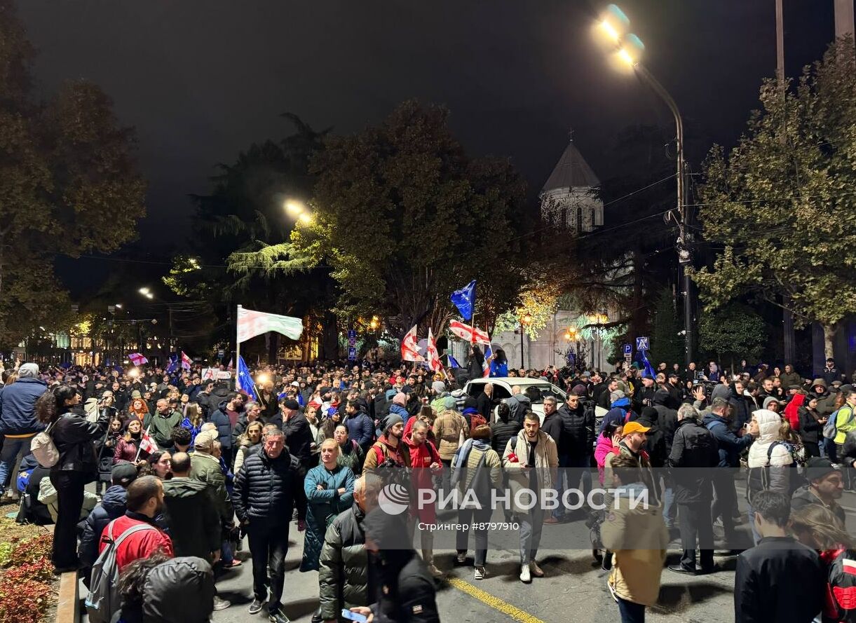 Акция протеста оппозиции в Тбилиси