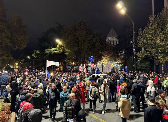 Акция протеста оппозиции в Тбилиси