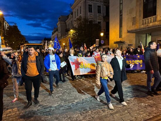 Акция протеста оппозиции в Тбилиси