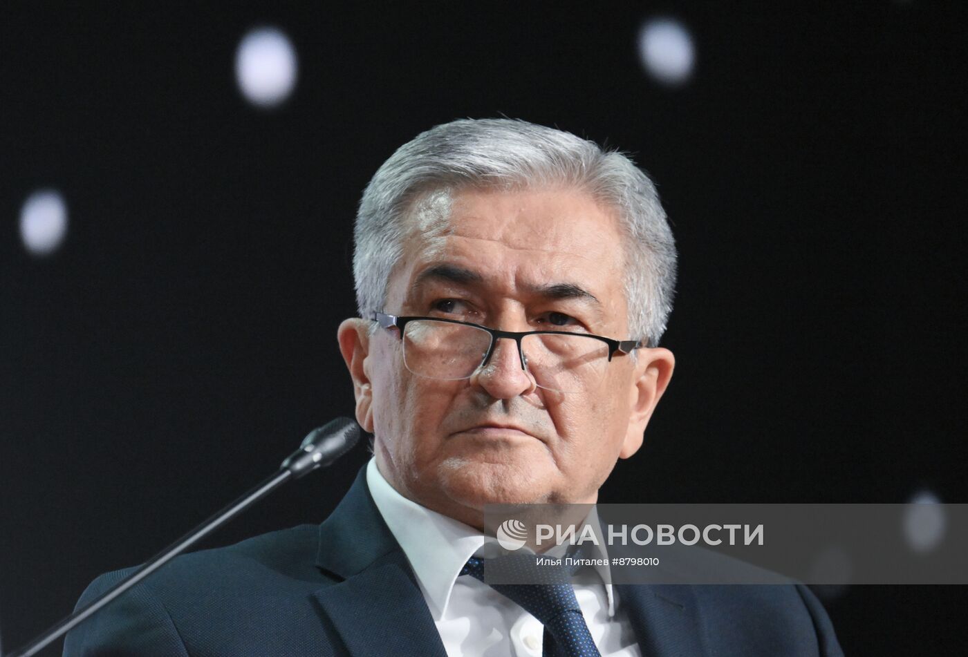 Симпозиум "Создавая будущее". Как долголетие изменит общество? Социальные и культурные последствия демографических изменений