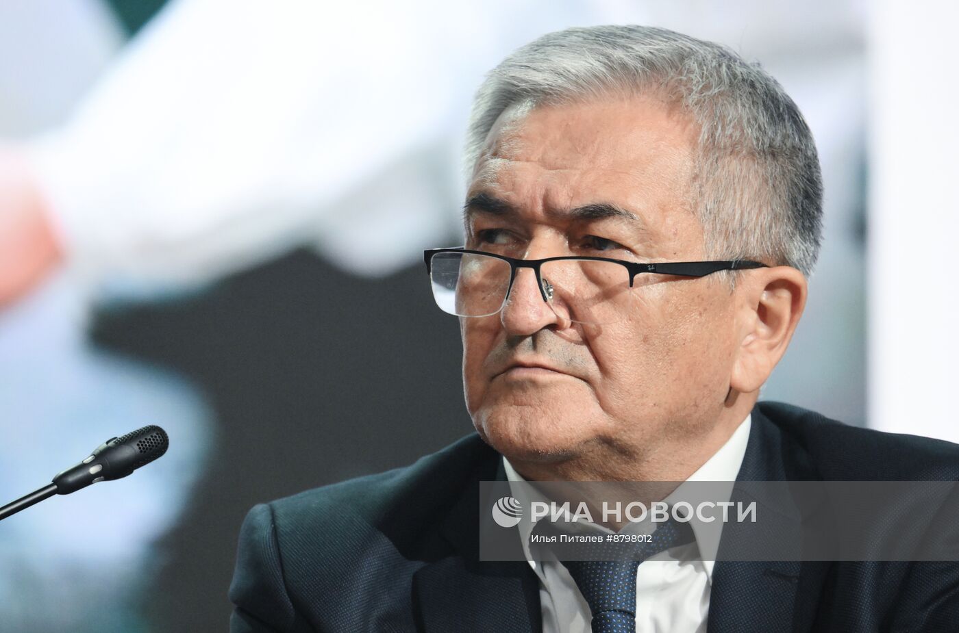 Симпозиум "Создавая будущее". Как долголетие изменит общество? Социальные и культурные последствия демографических изменений