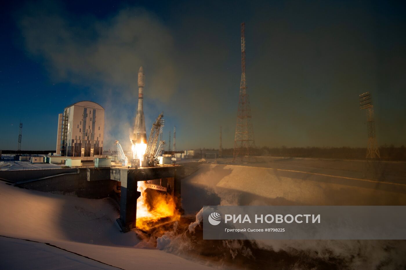 Запуск с космодрома Восточный КА "Ионосфера-М"