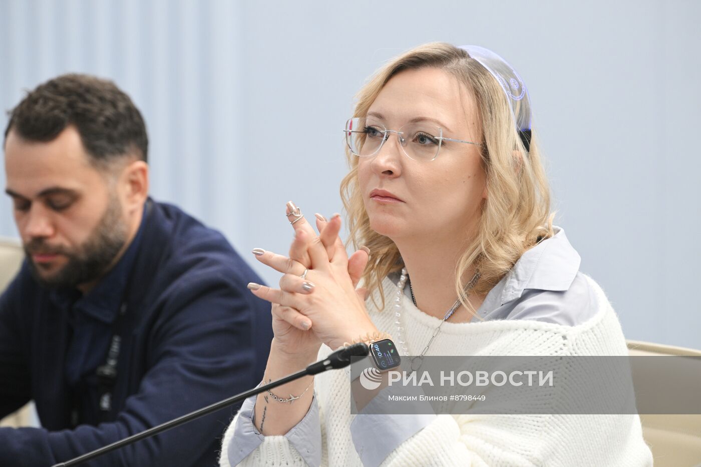 Симпозиум "Создавая будущее". Круглый стол "ЯМБ – язык моделирования будущего"