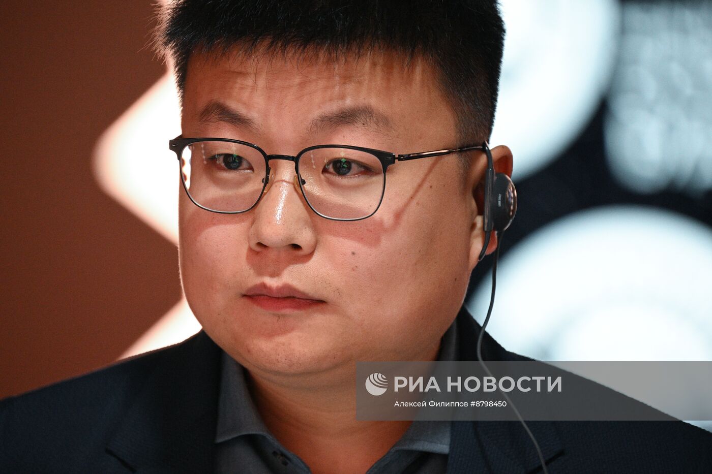 Симпозиум "Создавая будущее". Формула взаимодействия ученых и производителей контента