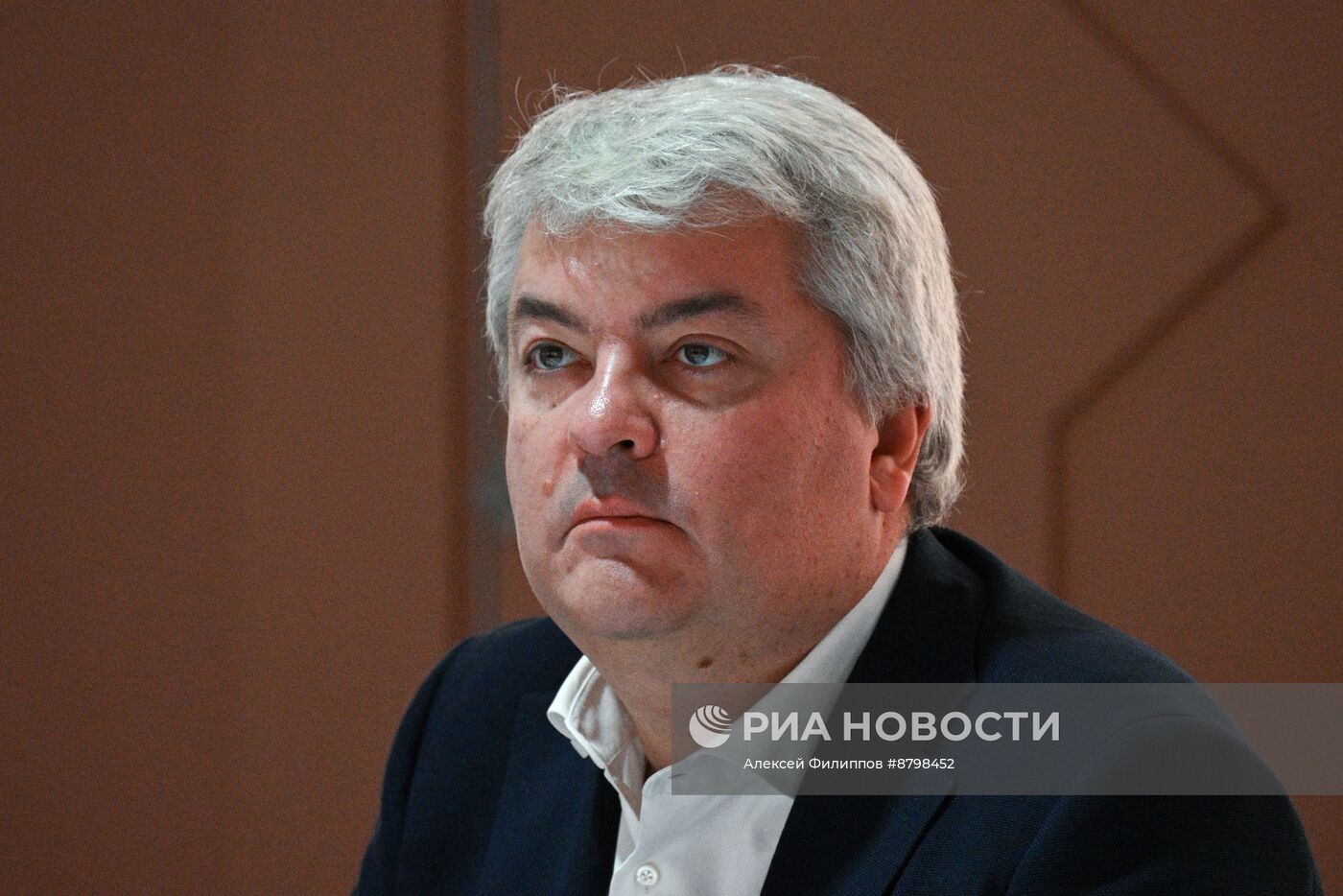 Симпозиум "Создавая будущее". Формула взаимодействия ученых и производителей контента