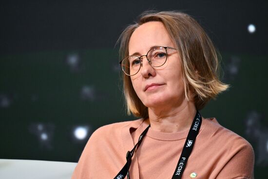 Симпозиум "Создавая будущее". Корпорация и молодежь: как выстроить коммуникации с поколениями будущего