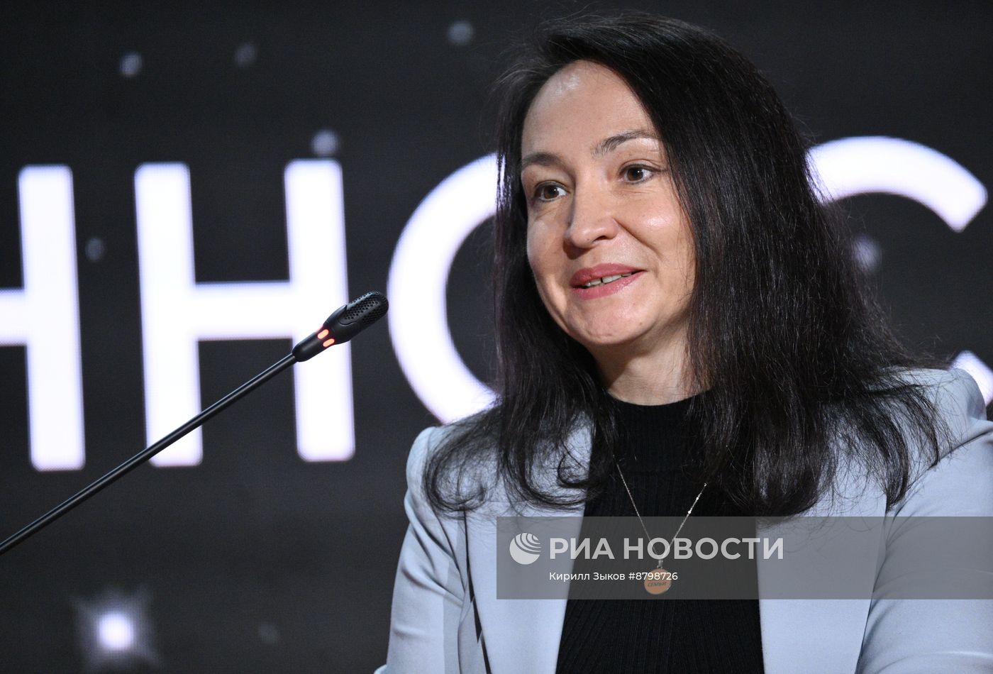 Симпозиум "Создавая будущее". Будущее семьи: вовлеченность, ответственность, традиции