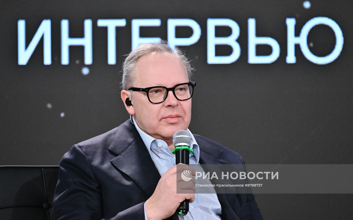 Симпозиум "Создавая будущее". Искусство жизни. Серия интервью С.И. Михайловского