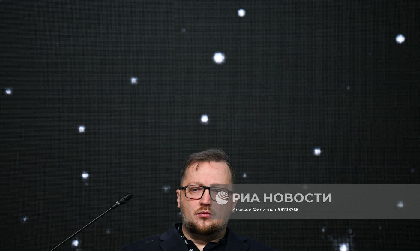 Симпозиум "Создавая будущее". ИИ: что случится завтра?