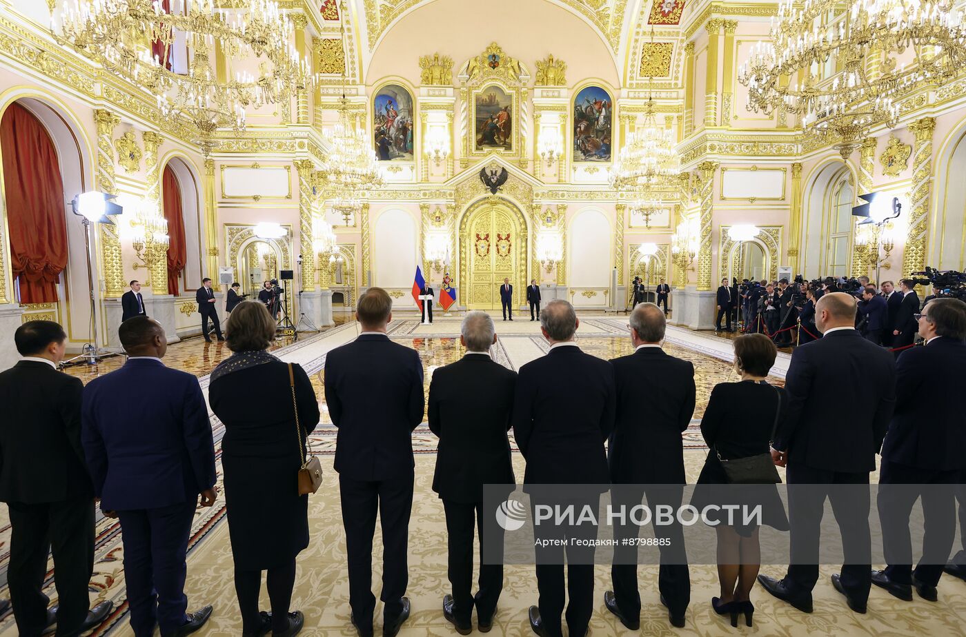 Президент Владимир Путин принял верительные грамоты у вновь прибывших послов иностранных государств