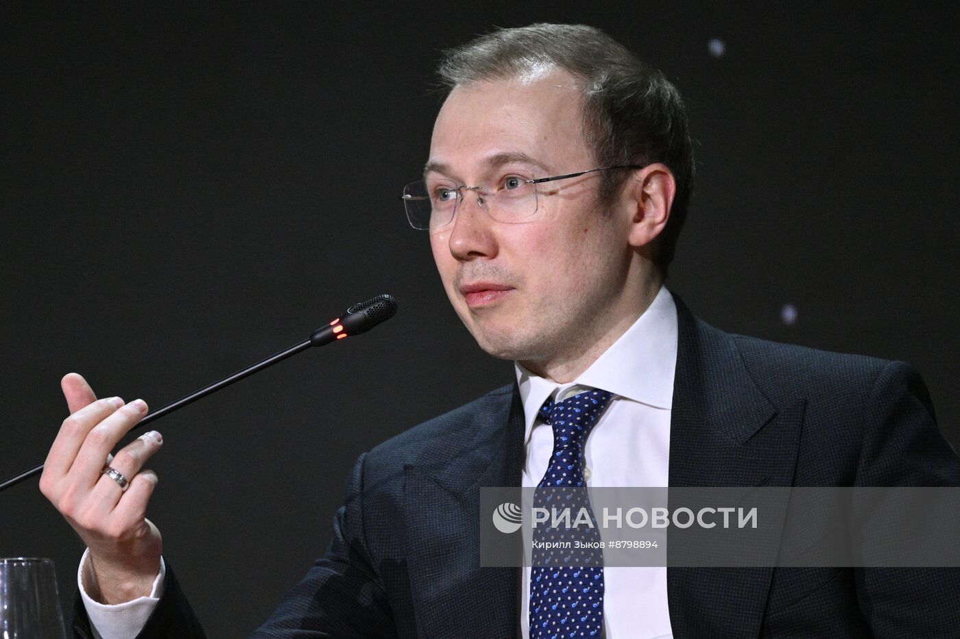 Симпозиум "Создавая будущее". Валюта будущего