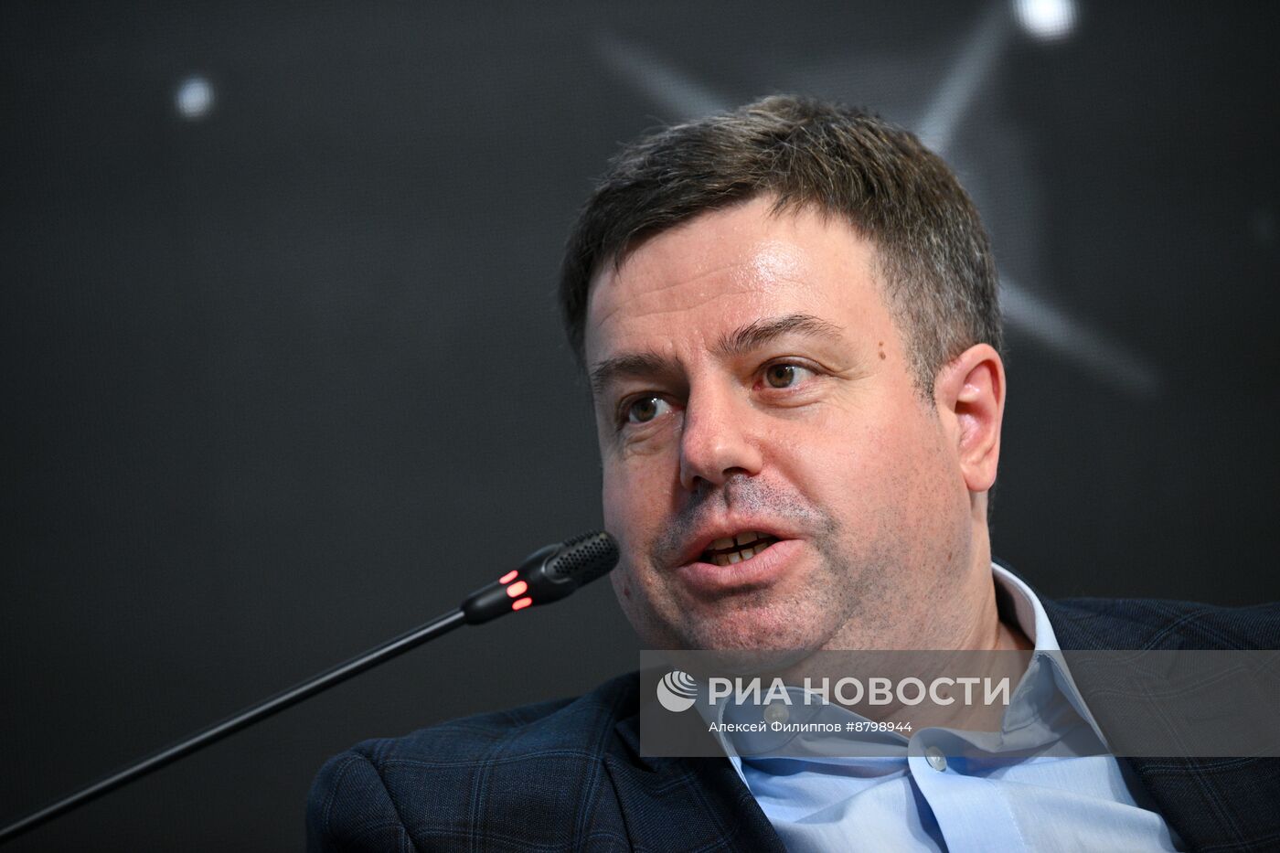 Симпозиум "Создавая будущее". Путешествие во времени. Технологический мост к будущему