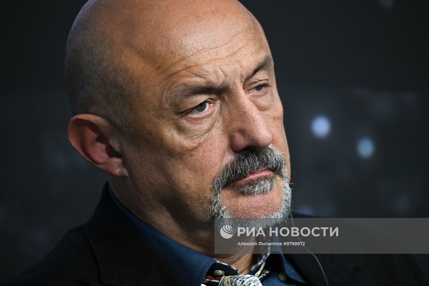 Симпозиум "Создавая будущее". Создание новых фантастических миров и массивов