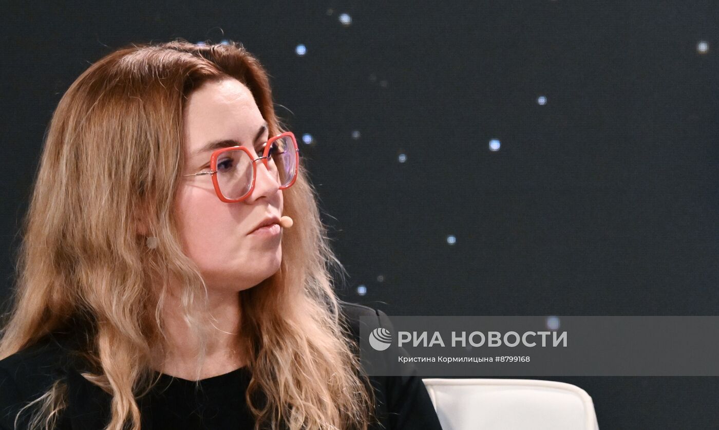 Симпозиум "Создавая будущее". Проектирование будущего: кинематограф