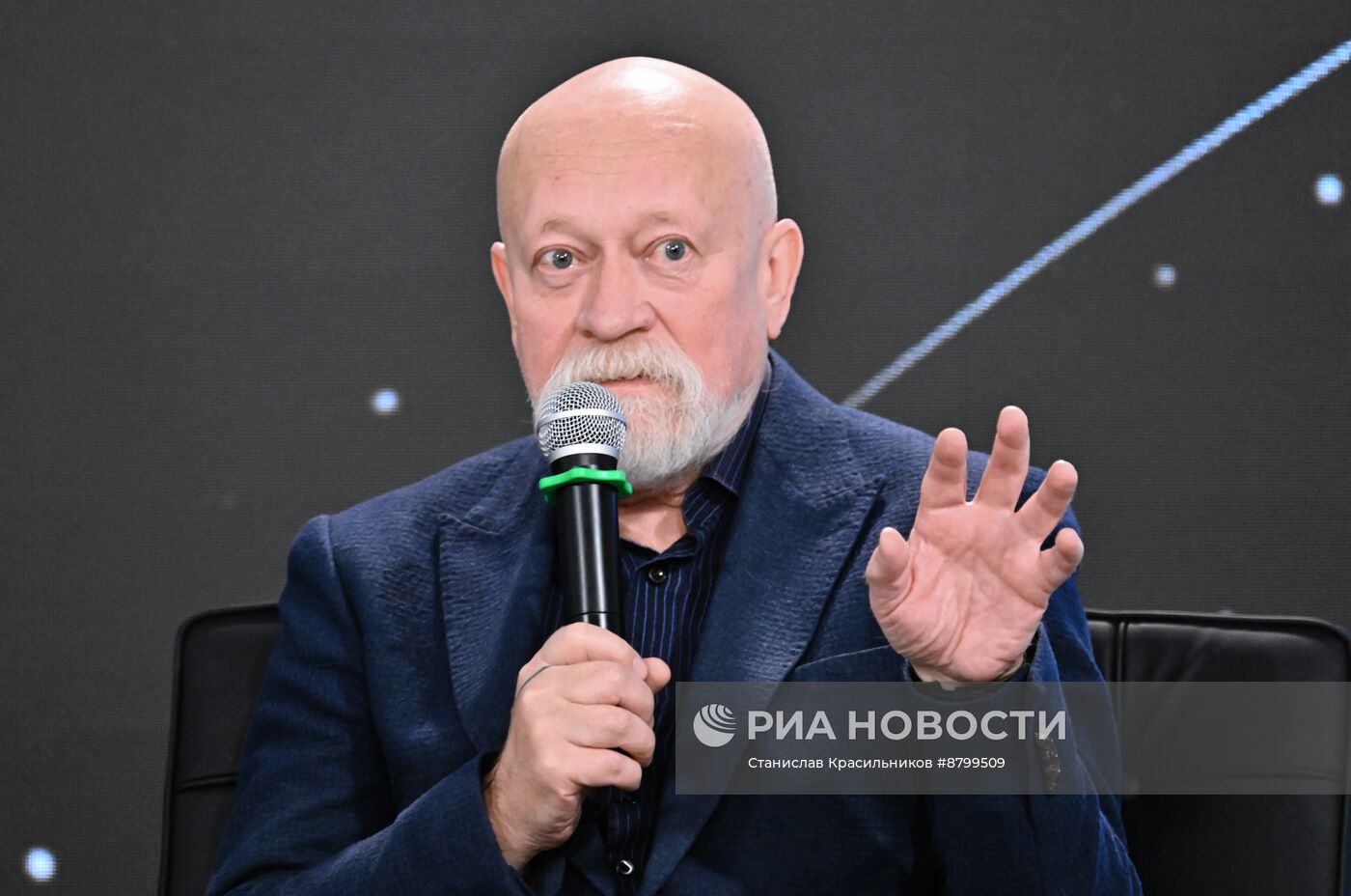 Симпозиум "Создавая будущее". Искусство жизни. Серия интервью С.И. Михайловского