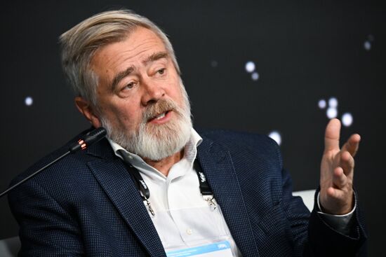 Симпозиум "Создавая будущее". Кибербезопасный мир будущего