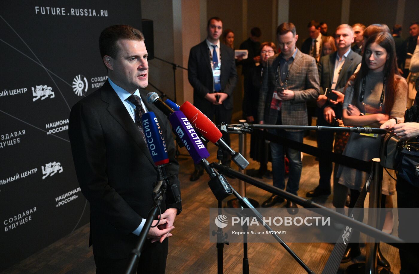 Симпозиум "Создавая будущее". Пресс-подходы