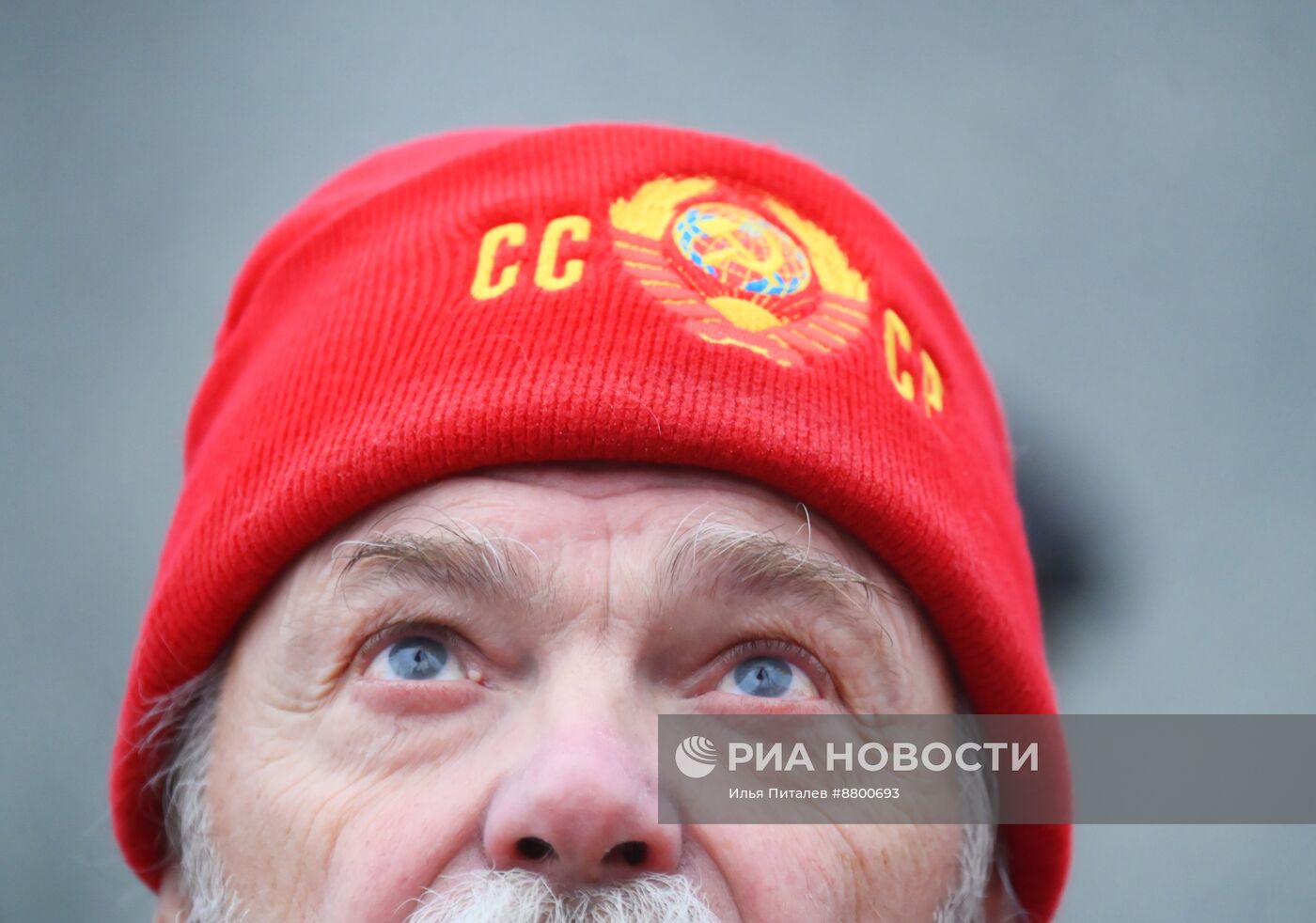 Акция КПРФ по случаю годовщины Октябрьской революции