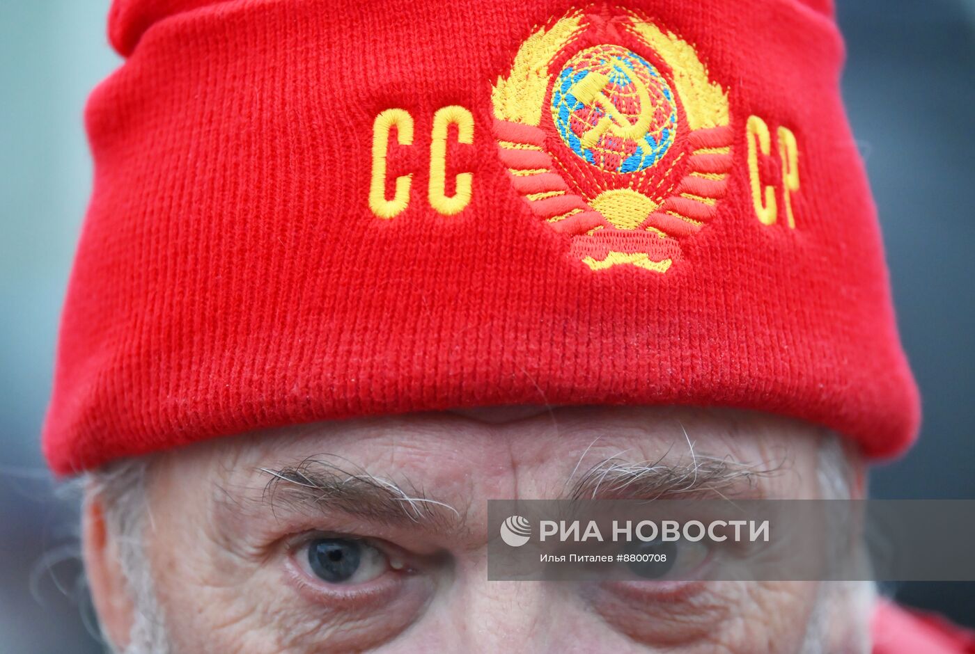 Акция КПРФ по случаю годовщины Октябрьской революции