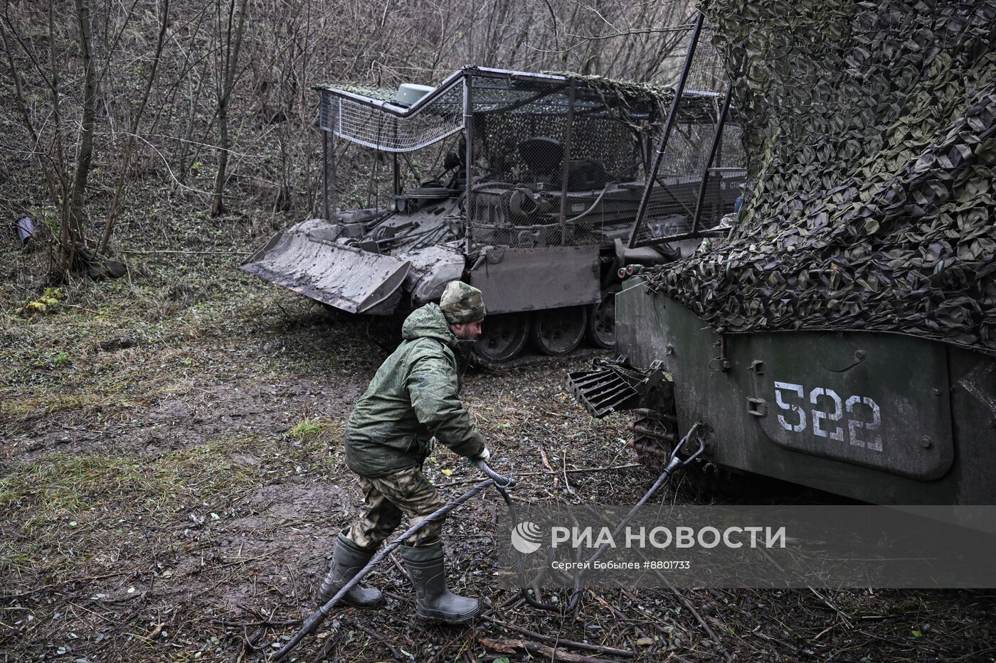 Работа ремонтно-эвакуационной команды группы "Пресса" спецназа "Ахмат"