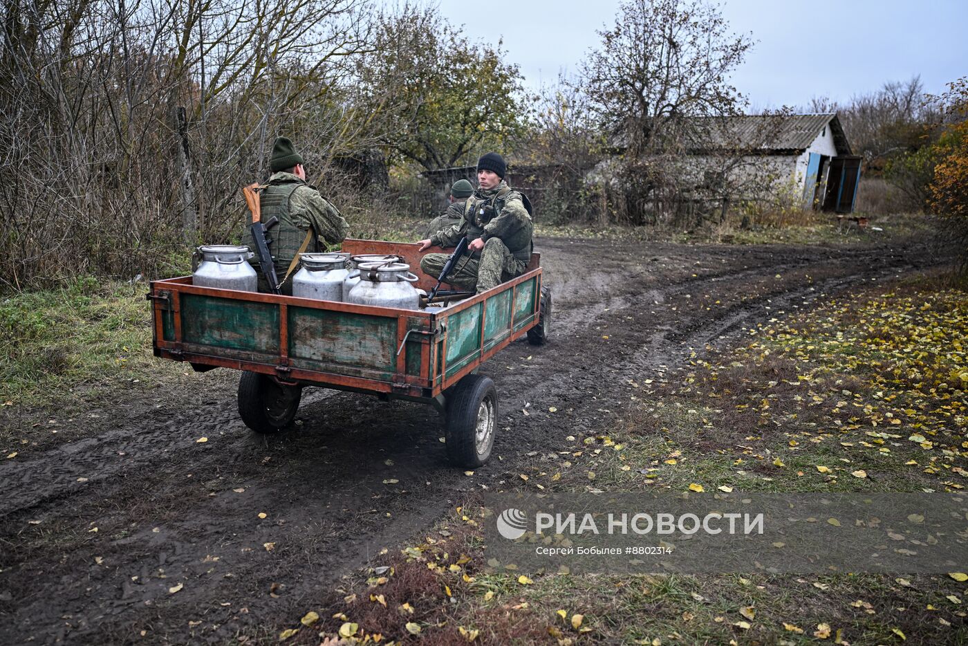 Работа артиллерийского расчета САУ 2С3 "Акация" группы "Пресса" спецназа "Ахмат"