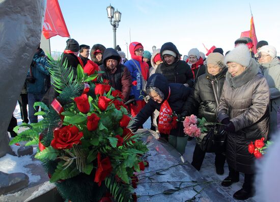 Церемония открытия памятника В. Ленину в Тобольске