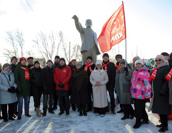 Церемония открытия памятника В. Ленину в Тобольске