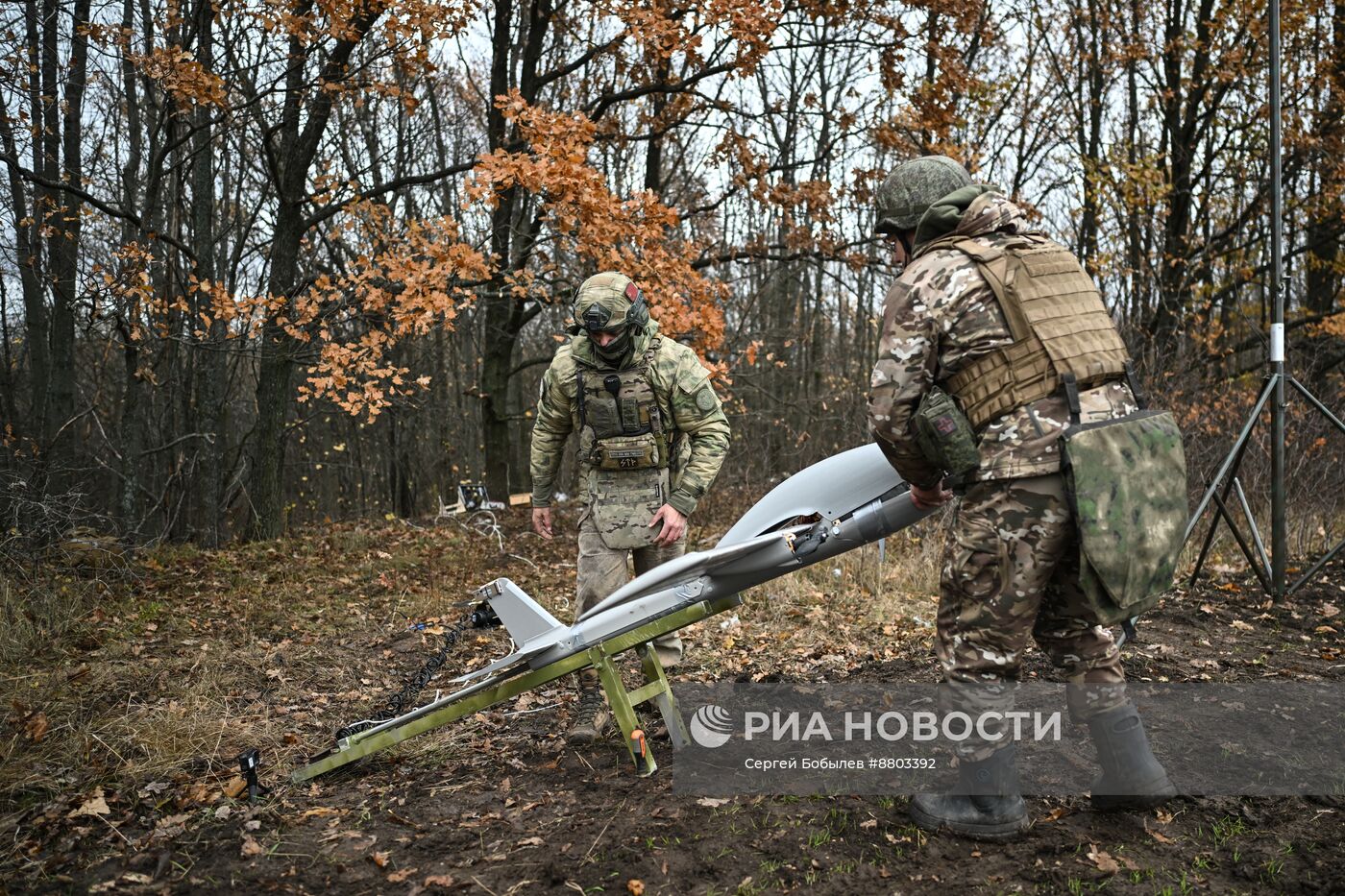 Операторы БПЛА самолетного типа "Молния-2" батальона спецминирования "Феникс" 