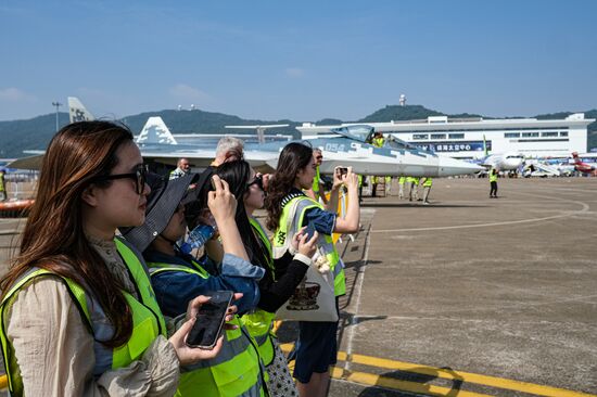 Международный аэрокосмический салон Airshow China 2024