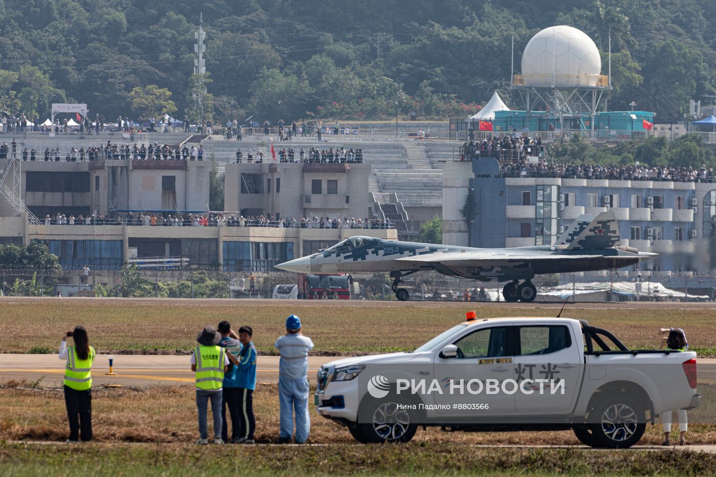 Международный аэрокосмический салон Airshow China 2024