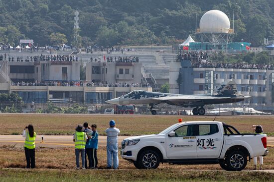 Международный аэрокосмический салон Airshow China 2024