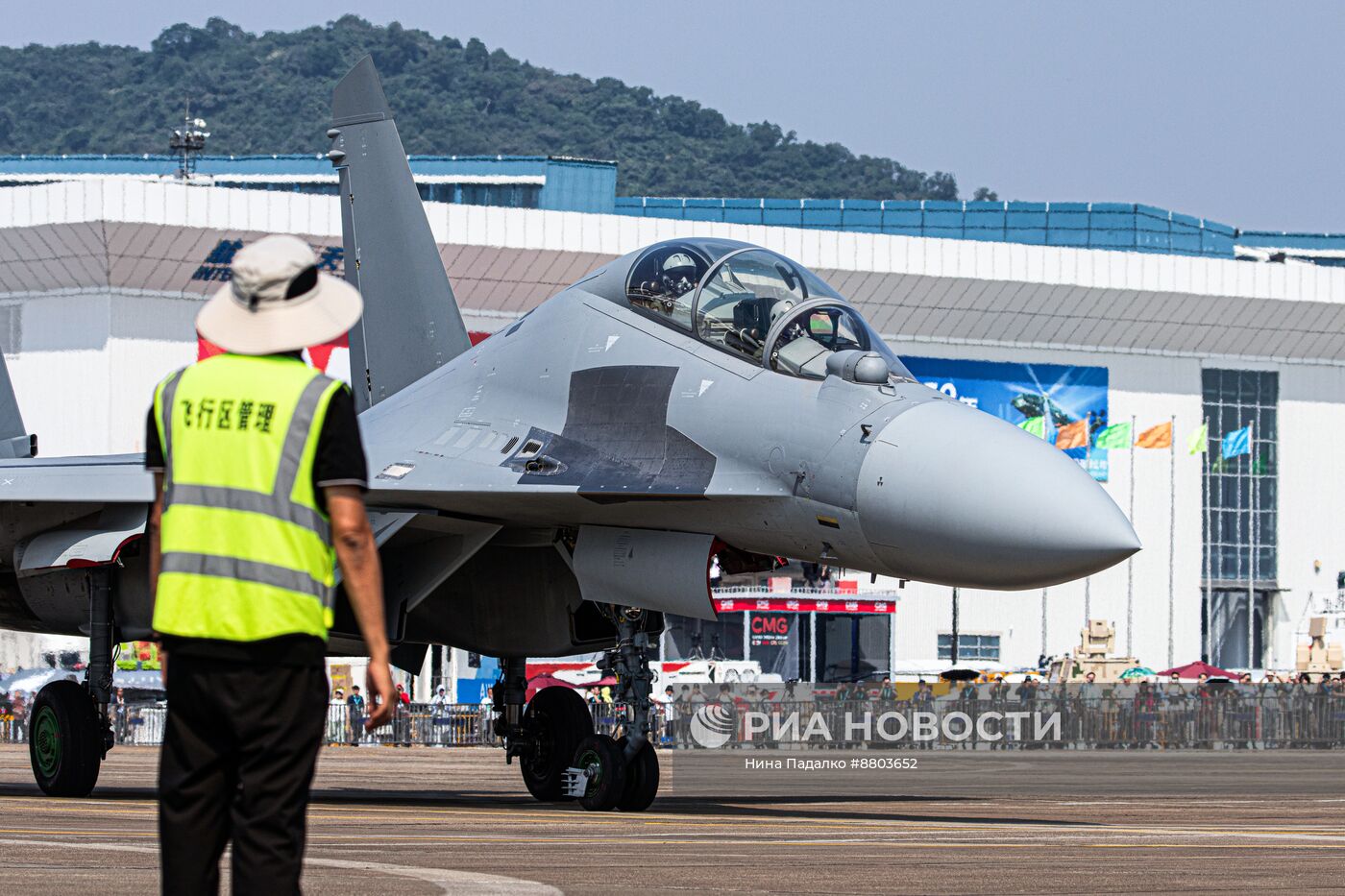 Международный аэрокосмический салон Airshow China 2024