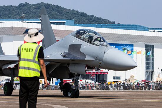 Международный аэрокосмический салон Airshow China 2024