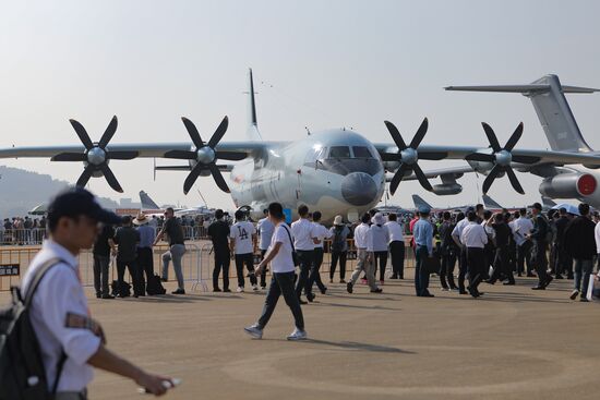 Международный аэрокосмический салон Airshow China 2024