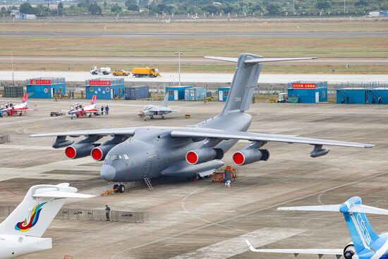 Международный аэрокосмический салон Airshow China 2024