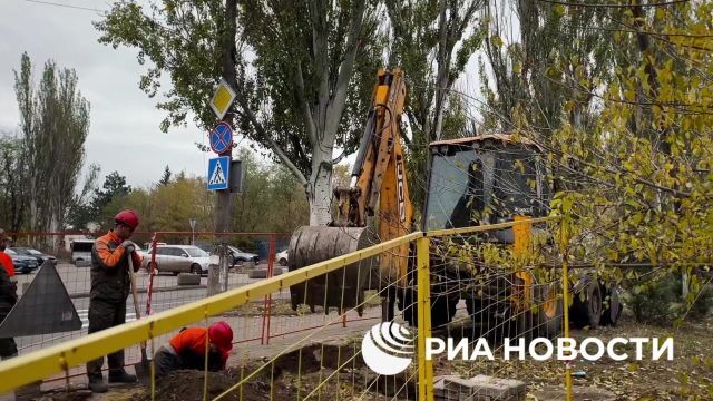 Московские энергетики провели воздушную линию электропередачи в Донецке