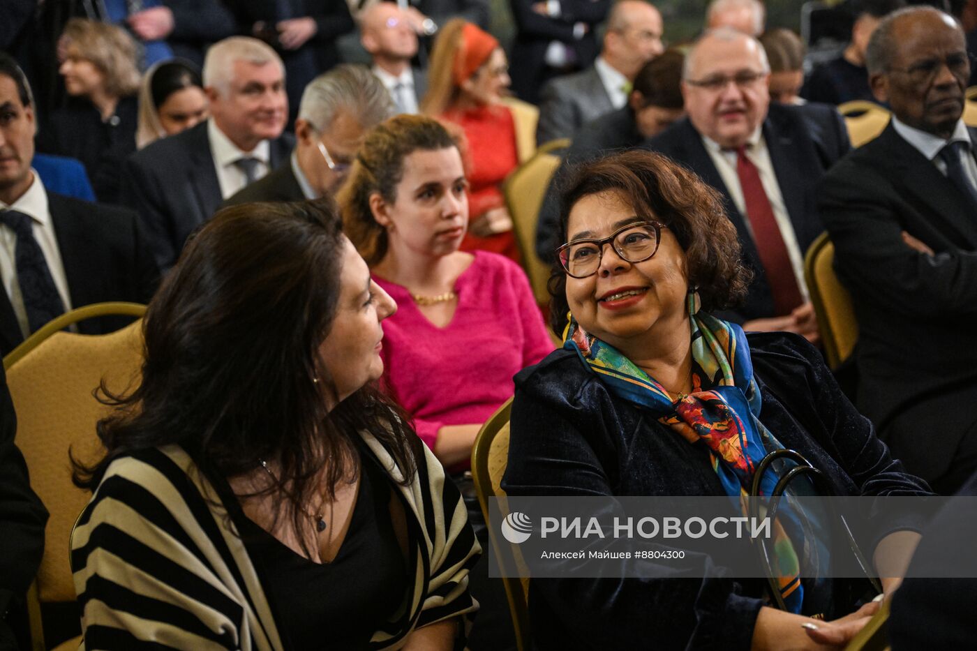 Открытие цикла вечеров "Литературная гостиная: послы русской культуры"