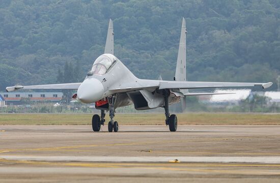 Международный аэрокосмический салон Airshow China 2024